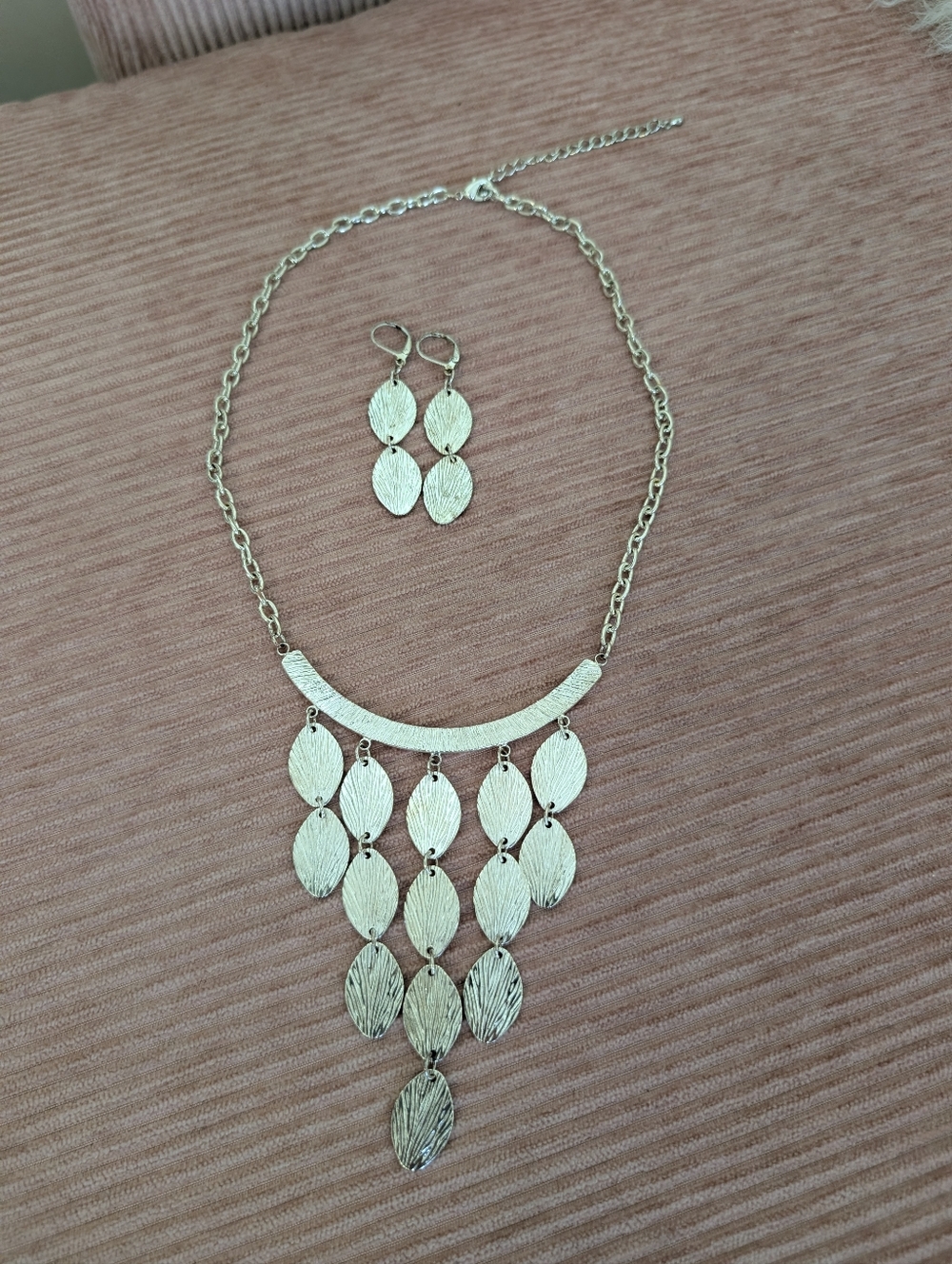 ​Silver Tone Cascading Fringe Statement Necklace And Earrings